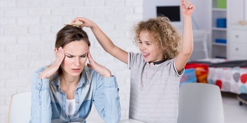 بیش فعالی یا اختلال عصبی _ رشدی چیست ؟ انواع ، عوارض و علائمش چیه ؟ درمان داره ؟  ADHD